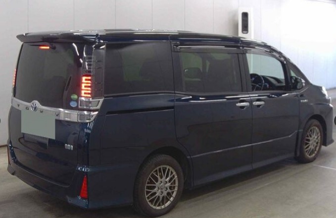 2017 Toyota Voxy Hybrid